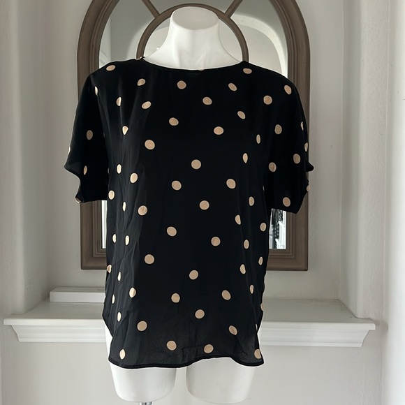 Anne Klein Large Dot Bateau Neck Short Sleeve Blouse, NWT, Size M - Picture 3 of 8